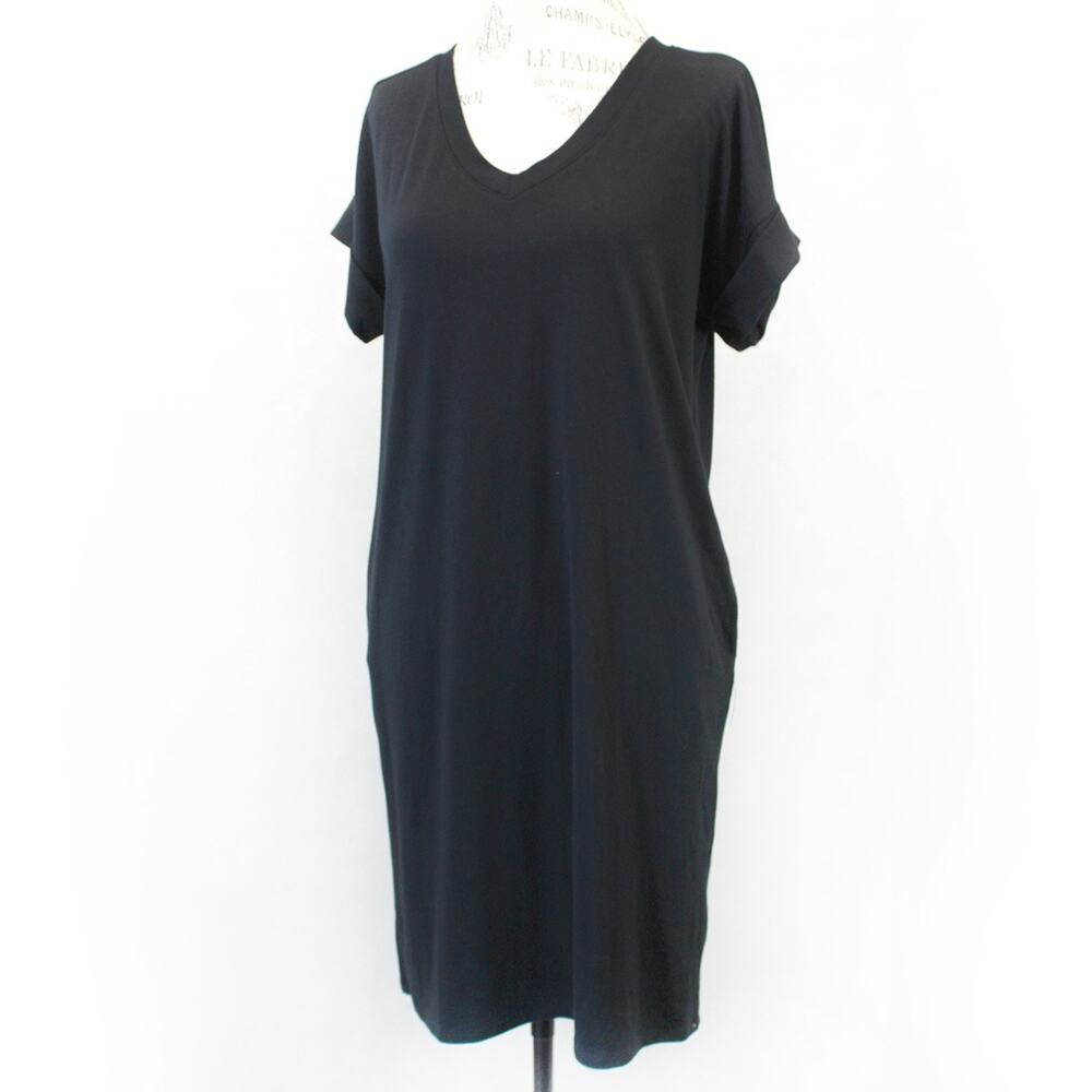 Zenana Black T-Shirt Dress Midi Casual Minimalist V-Neck Short Sleeve NWT Small